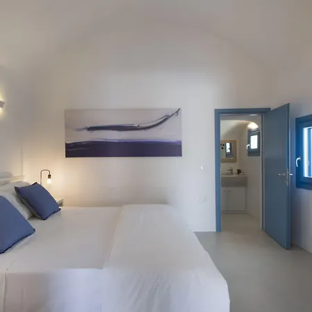 Villa Akrotiri Cove *