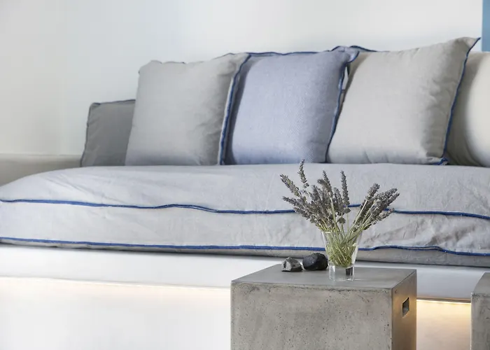 Villa Akrotiri Cove *