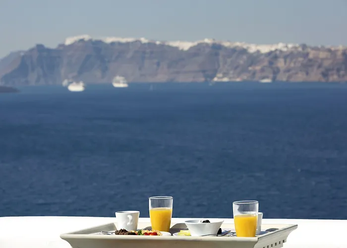 Akrotiri Cove Villa Akrotírion