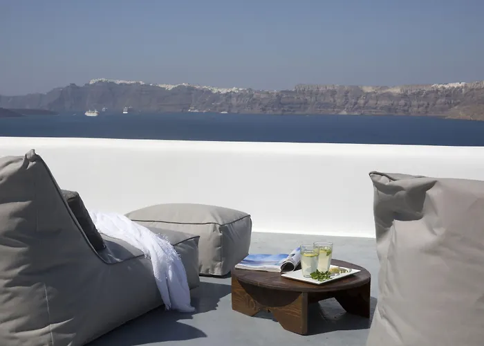 Villa Akrotiri Cove *