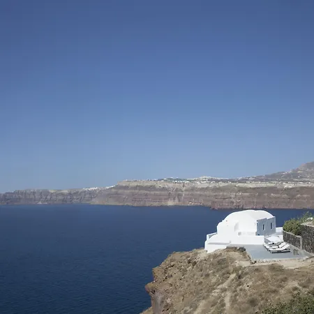Akrotiri Cove Akrotírion