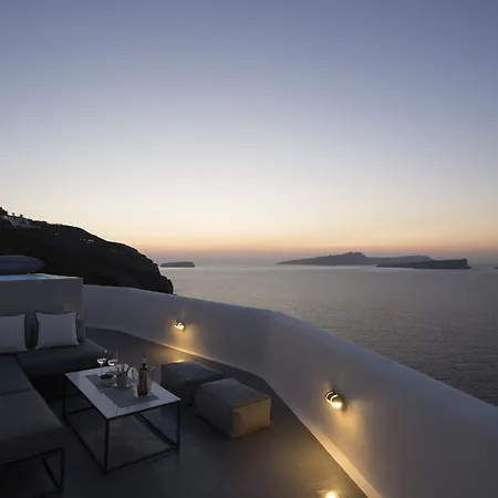 Akrotiri Cove *
