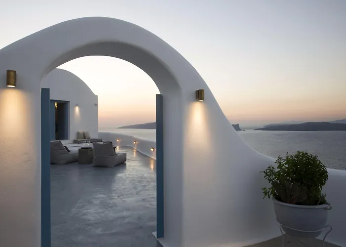 Akrotiri Cove Villa Akrotírion