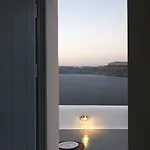 Akrotiri Cove